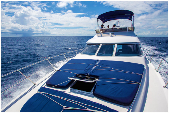 Cancun luxury yacht charters, boat rental and hire in Cancun Mexico, Playa del Caran, Puerto Aventuras Yachts